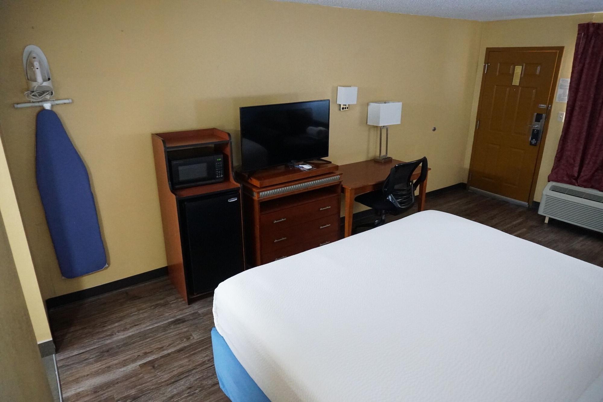 Days Inn By Wyndham Oak Grove/Ft. Campbell Екстер'єр фото