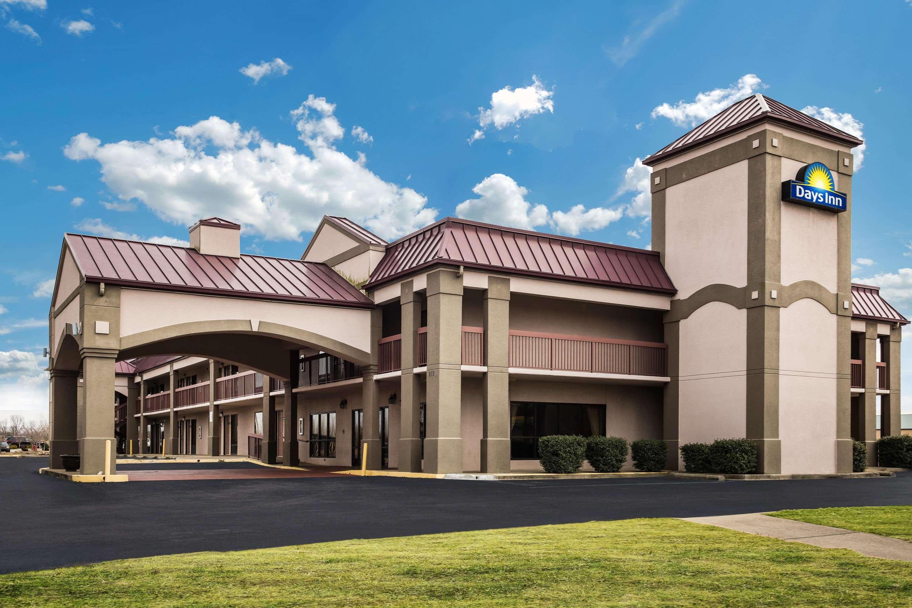 Days Inn By Wyndham Oak Grove/Ft. Campbell Екстер'єр фото