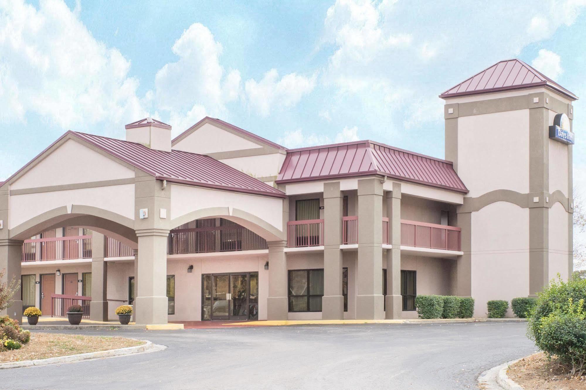 Days Inn By Wyndham Oak Grove/Ft. Campbell Екстер'єр фото